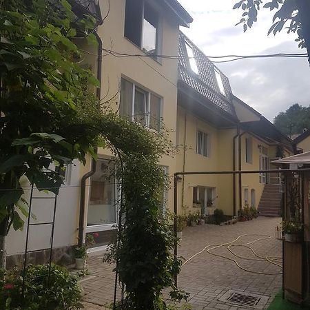 Apartament Teilor Rîşnov Εξωτερικό φωτογραφία
